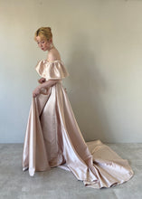 画像をギャラリービューアに読み込む, ウエディングドレス|オーバルパウダリーピンクドレス oval powdery dress(東京・白金台アトリエ試着)
