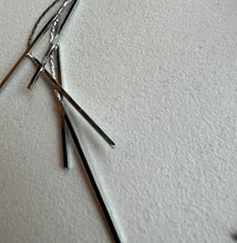 画像をギャラリービューアに読み込む, シルバーのリボンモチーフ揺れる【シルバーリボンイヤリング】