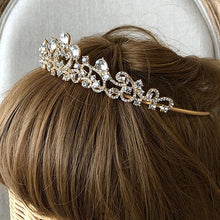画像をギャラリービューアに読み込む, ブライダル ウェディング ウエディングティアラ ゴールドカラーのティアラ 【ゴールドティアラ】