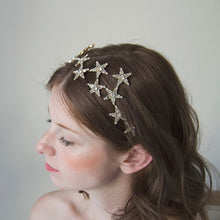 画像をギャラリービューアに読み込む, ブライダル ウェディング 大ぶり星モチーフのカチューシャ スターデザインゴールド系ヘッドアクセ【星カチューシャ大】