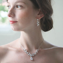 画像をギャラリービューアに読み込む, ブライダル ウエディングアクセサリー セット ネックレスとピアス ブライダル【リーフモチーフ】