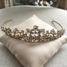 画像をギャラリービューアに読み込む, ブライダル ウェディング ウエディングティアラ ゴールドカラーのティアラ 【ゴールドティアラ】