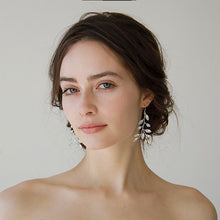 画像をギャラリービューアに読み込む, ムーンストーンのピアス シルバーピアス ブライダルアクセサリー 結婚式 パーティー【ネージュシンプルピアス】