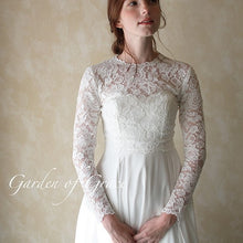 画像をギャラリービューアに読み込む, クラシカルで華やか レティチェラレースの長袖ウエディングボレロ アイボリーも可【レティチェラ長袖】