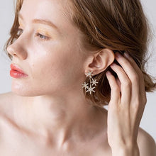 画像をギャラリービューアに読み込む, 星シリーズの新作 普段使いにもgood ウエディング イヤリング ピアス スター wedding 【kira星3ピアス】