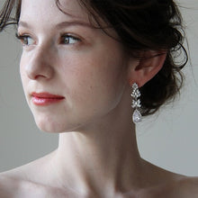画像をギャラリービューアに読み込む, ブライダルピアス ウエディングアクセサリ− パーティーにも ウエディングピアス イヤリング【リリードロップ】
