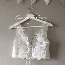 画像をギャラリービューアに読み込む, 透け感のあるチュールに光沢のあるコードレースが大人 ウエディングボレロ レーストップス【フルールボレロ】