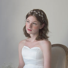 画像をギャラリービューアに読み込む, ブライダル ウェディング 大ぶり星モチーフのカチューシャ スターデザインゴールド系ヘッドアクセ【星カチューシャ大】