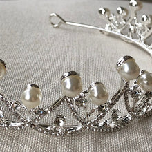 画像をギャラリービューアに読み込む, ブライダル ウエディングティアラ パール付のティアラ ゴールドorシルバー【パールシンプルティアラ】