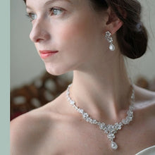 画像をギャラリービューアに読み込む, キラキラ美しいウエディングアクセサリー ブライダル ピアス/イヤリング品質良い【フルールブーケ 単品】