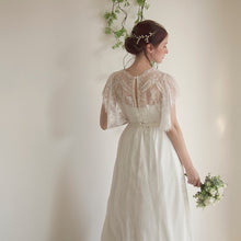 画像をギャラリービューアに読み込む, ブライダル ウエディング髪飾り 半貴石のヘッドアクセ 和装 成人式 乳白 水色カラー 【ネージュ冠】