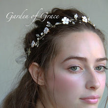 画像をギャラリービューアに読み込む, ウェディングアクセサリー お花モチーフシリーズのハーフ冠 ウエディング ヘッドアクセ髪飾り【お花ハーフ冠】