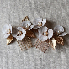 画像をギャラリービューアに読み込む, 華奢なお花モチーフが繊細ブライダル ウェディング ヘッドアクセ ヘッドドレス 和装 成人式に【クレアヘアコーム2個組】