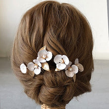 画像をギャラリービューアに読み込む, 華奢なお花モチーフが繊細ブライダル ウェディング ヘッドアクセ ヘッドドレス 和装 成人式に【クレアヘアコーム2個組】