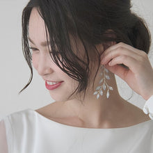 画像をギャラリービューアに読み込む, ムーンストーンのピアス シルバーピアス ブライダルアクセサリー 結婚式 パーティー【ネージュシンプルピアス】