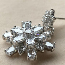 画像をギャラリービューアに読み込む, 雪のブライダル ウェディング ウエディングアクセサリー ピアス【雪ピアス】