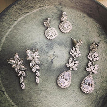 画像をギャラリービューアに読み込む, ブライダルピアス ウエディングアクセサリ− パーティーにも ウエディングピアス イヤリング【スクエアドロップ】