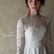 画像をギャラリービューアに読み込む, クラシカルで華やか レティチェラレースの長袖ウエディングボレロ アイボリーも可【レティチェラ長袖】