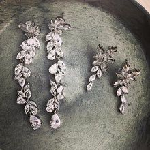 画像をギャラリービューアに読み込む, ブライダルピアス ウエディングアクセサリ− パーティーにも ウエディングピアス イヤリング【リリードロップ】