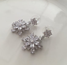 画像をギャラリービューアに読み込む, 雪のブライダル ウェディング ウエディングアクセサリー ピアス【雪ピアス】