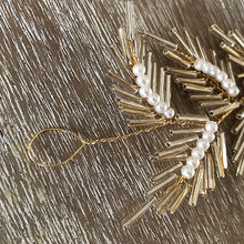 画像をギャラリービューアに読み込む, ボタニカルモチーフのバンブービーズギッシリのゴールド系ヘッドアクセ【ボタニカルbohビーズ冠】