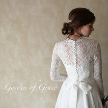 画像をギャラリービューアに読み込む, クラシカルで華やか レティチェラレースの長袖ウエディングボレロ アイボリーも可【レティチェラ長袖】