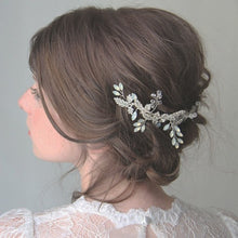 画像をギャラリービューアに読み込む, ブライダル ウェディング 半貴石のヘッドアクセ ウエディングヘッドドレス 和装 成人式 ムーンストーン【ネージュ】
