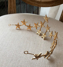 画像をギャラリービューアに読み込む, ブライダル ウェディング 大ぶり星モチーフのカチューシャ スターデザインゴールド系ヘッドアクセ【星カチューシャ大】