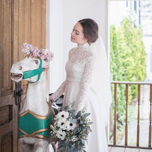 画像をギャラリービューアに読み込む, 上品なハイネックのレティチェラレース 長袖ウェディングボレロ クラシカルでとてもの人気デザイン【キャサリンボレロ】