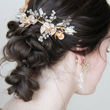 画像をギャラリービューアに読み込む, ブライダル ウェディング goldイヤリング ピアス ヘッドドレスとセットも◎【マルゴーイヤリング ピアス】