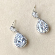 画像をギャラリービューアに読み込む, ブライダル ウェディング ウエディングアクセサリー ピアス【ドロップピアス】