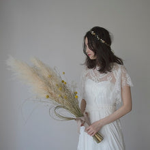 画像をギャラリービューアに読み込む, ブライダル ウェディング 葉っぱと木の実のストーン冠 ウエディング ヘッドアクセ髪飾り【フォイユ ゴールド&シルバー】