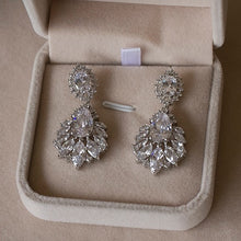 画像をギャラリービューアに読み込む, ブライダル ウェディング poireポワール大ぶりピアス ブライダルピアス パーティーにも【ポワール】