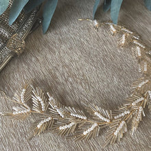 画像をギャラリービューアに読み込む, ボタニカルモチーフのバンブービーズギッシリのゴールド系ヘッドアクセ【ボタニカルbohビーズ冠】