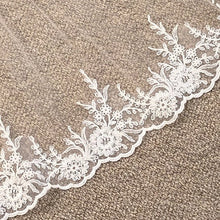 画像をギャラリービューアに読み込む, ボタニカルな刺繍がナチュラルな ウェディングベール3m veil【ボタニカル ロングベール 】