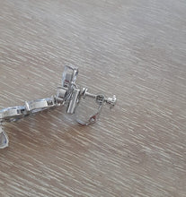 画像をギャラリービューアに読み込む, ブライダルピアス ウエディングアクセサリ− パーティーにも ウエディングピアス イヤリング【スクエアドロップ】