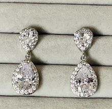 画像をギャラリービューアに読み込む, ブライダル ウェディング ウエディングアクセサリー ピアス【ドロップピアス】