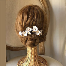 画像をギャラリービューアに読み込む, 華奢なお花モチーフが繊細ブライダル ウェディング ヘッドアクセ ヘッドドレス 和装 成人式に【クレアヘアコーム2個組】