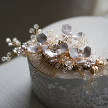 画像をギャラリービューアに読み込む, ブライダル ウエディングアクセサリー 揺れる ピアス お花モチーフ【アリッサムゴールドピアス】