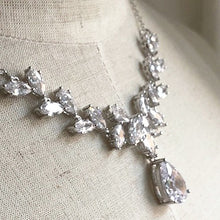 画像をギャラリービューアに読み込む, ブライダル ウエディングアクセサリー セット ネックレスとピアス ブライダル【リーフモチーフ】