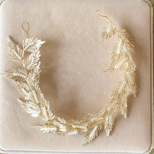 画像をギャラリービューアに読み込む, ボタニカルモチーフのバンブービーズギッシリのゴールド系ヘッドアクセ【ボタニカルbohビーズ冠】