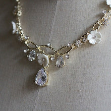 画像をギャラリービューアに読み込む, ウエディングセット ネックレス&rピアス ブライダル パーティーにも【ツルバラゴールドセット】