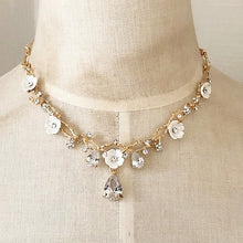 画像をギャラリービューアに読み込む, ウエディングセット ネックレス&rピアス ブライダル パーティーにも【ツルバラゴールドセット】