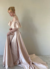 画像をギャラリービューアに読み込む, ウエディングドレス|オーバルパウダリーピンクドレス　oval powdery dress（東京・白金台アトリエ試着）
