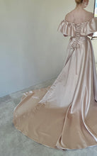 画像をギャラリービューアに読み込む, ウエディングドレス|オーバルパウダリーピンクドレス　oval powdery dress（東京・白金台アトリエ試着）
