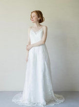 画像をギャラリービューアに読み込む, ウエディングドレス｜フィグホワイトドレス figue white dress（東京・白金台アトリエ試着）
