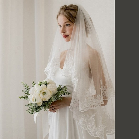刺繍入りセミロングウェディングベール （Wedding veil フラワー